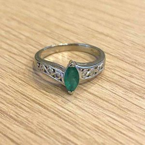 10K WHITE GOLD BEN MOSS EMERALD RING SIZE 4.5